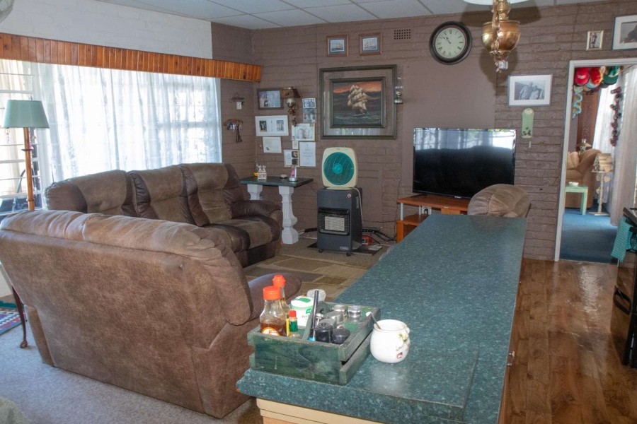 4 Bedroom Property for Sale in Oranjeville Free State